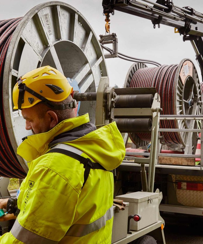 Schnellbewerbung als Netzelektriker:in