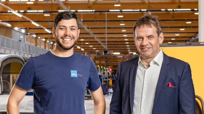 Eltop-Bauleiter Rafael Alves dos Santos mit Kyburz-Gründer Martin Kyburz.