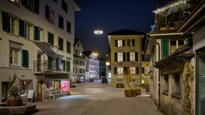 Das Zentrum von Richterswil mit den neuen Leuchten