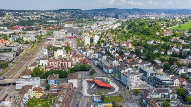 Luftaufnahme vom Stadtplatz Schlieren