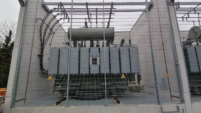 Einer der beiden 40-Megawatt-Transformatoren des Unterwerks Oberengstringen