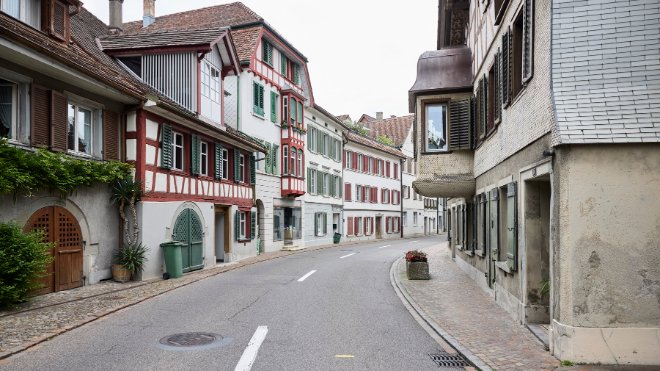 Die Seestrasse in Berlingen