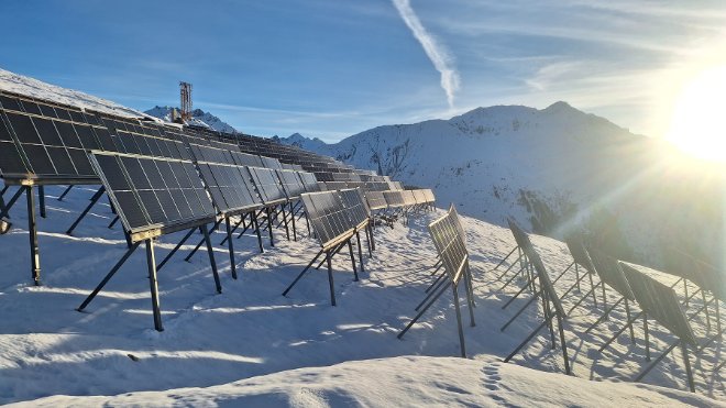 Madrisa Solar im Winter bei Schnee und Sonnenschein