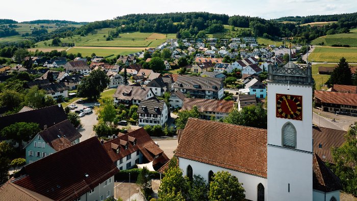 Wie Neftenbach den Bezug von LEG-Strom fördert 